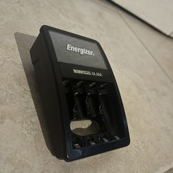 Energizer Battery Charger 4$