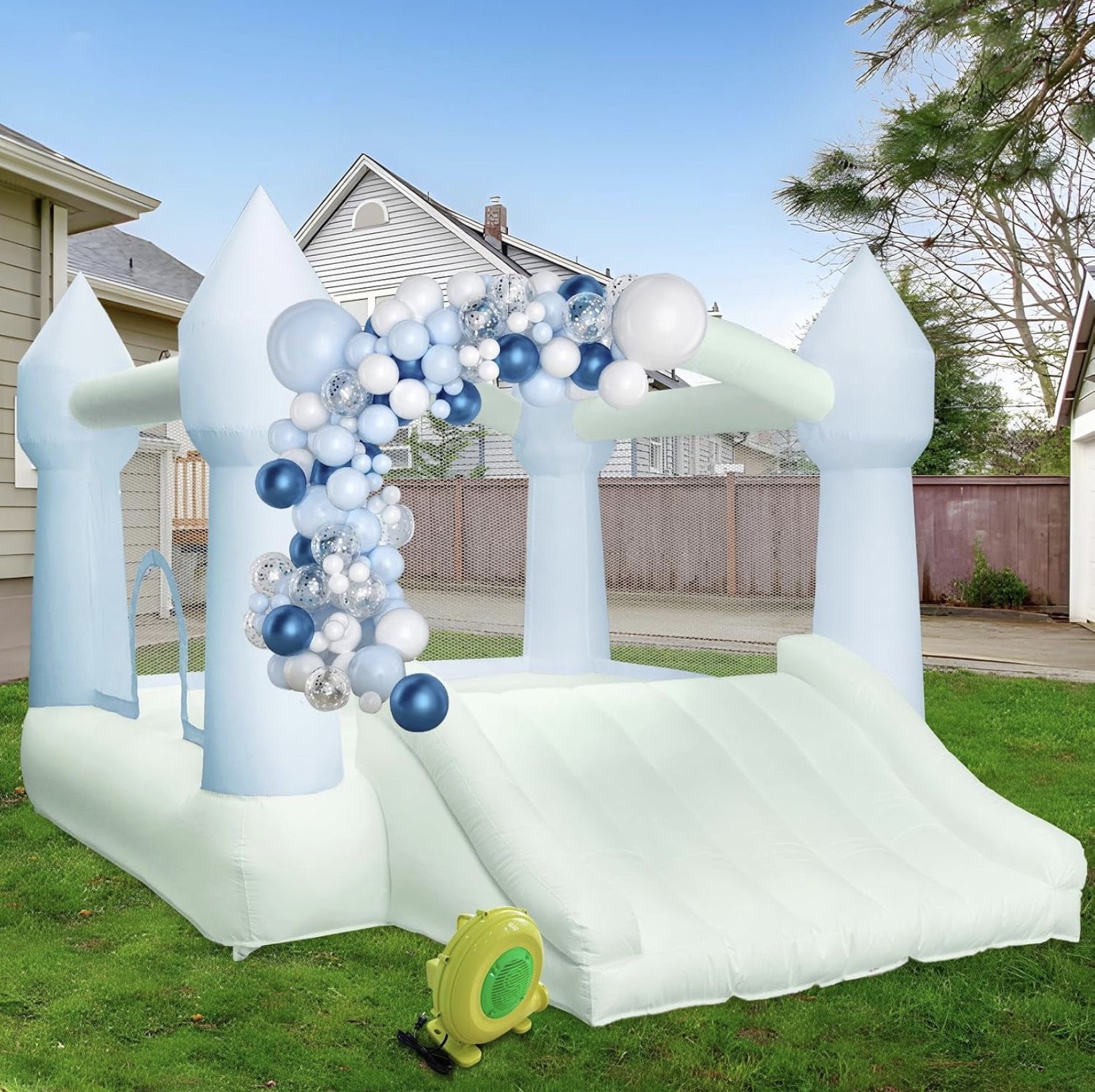 ๐ White Castle Bounce House  (UNBOXED)