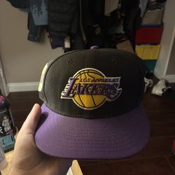 Lakers hat size is 59 fifty and 7 1/4