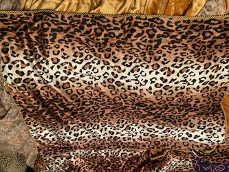 Leopard print pillow cases