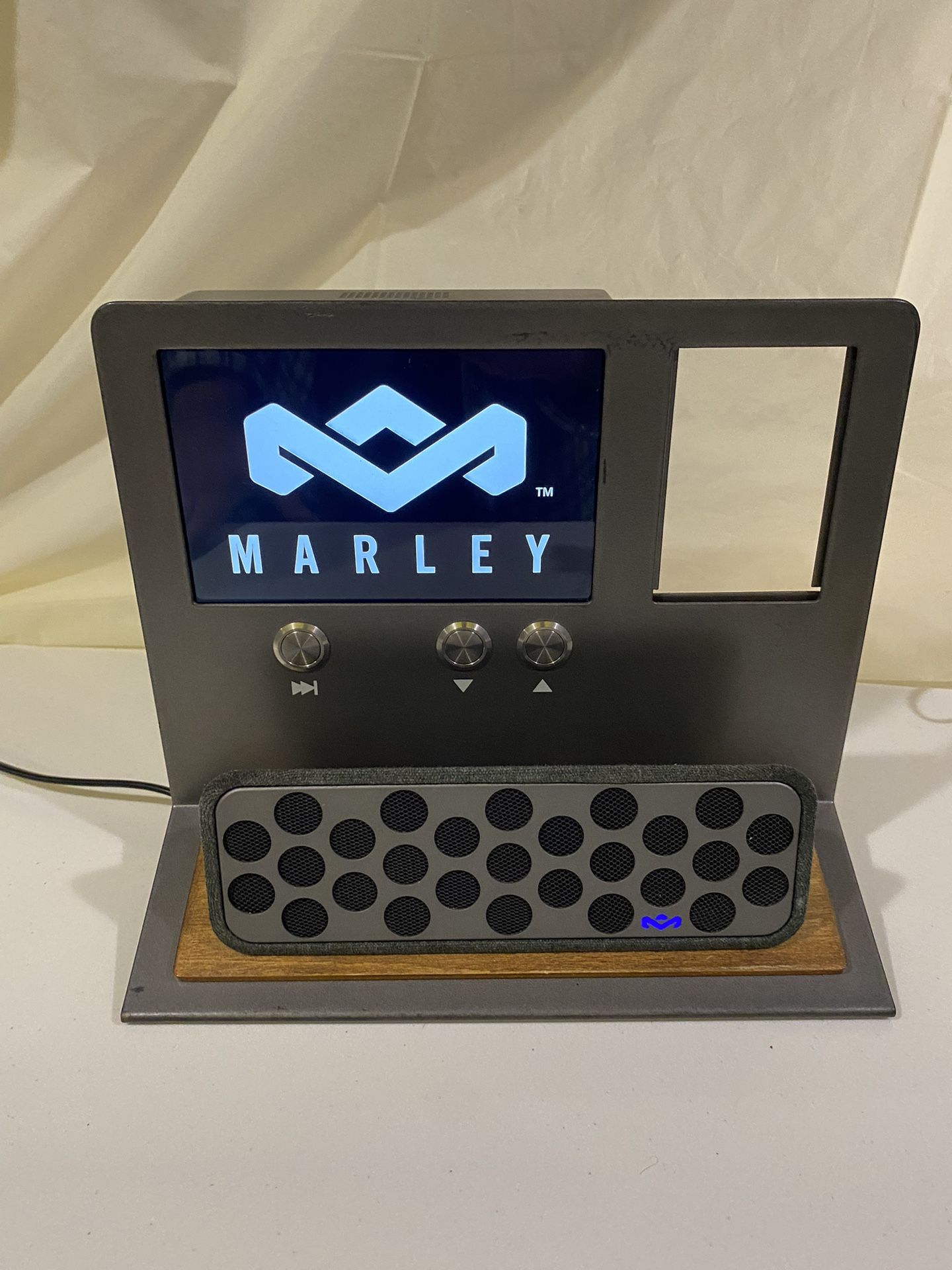 HOUSE OF MARLEY LIBERATE BT DISPLAY EM-JA005 BLUETOOTH PORTABLE SPEAKER