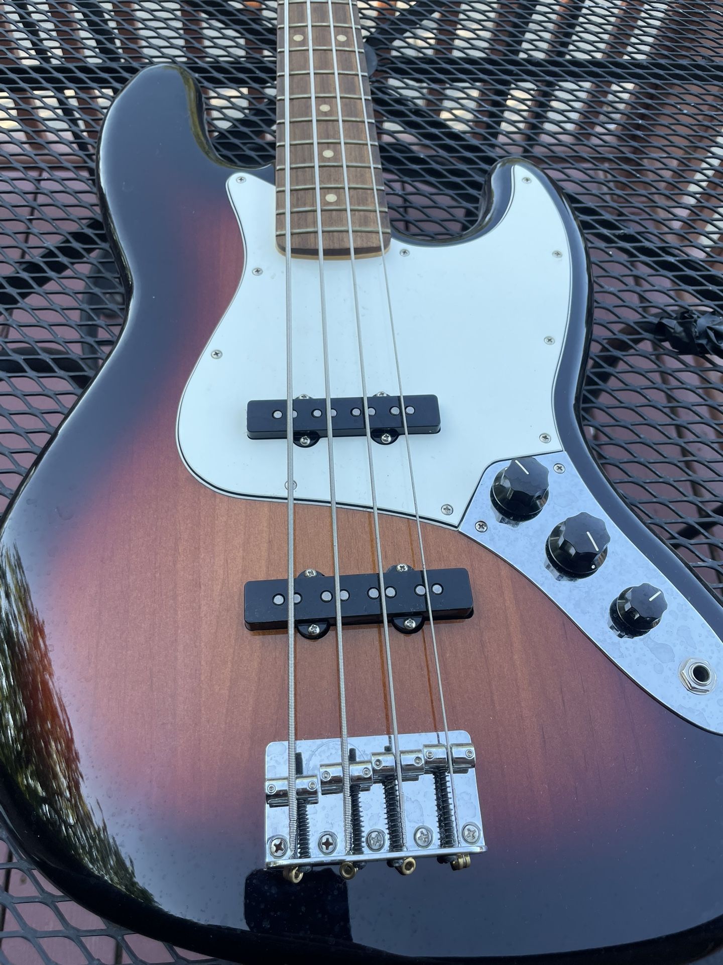 Used Player Jazz Bass Fender