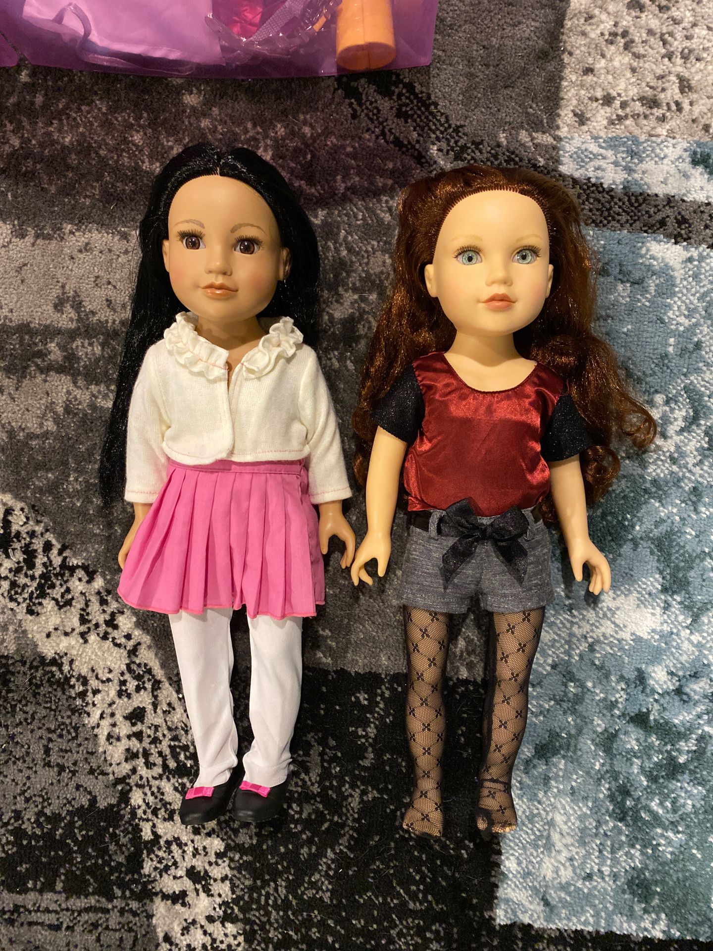 2 journey girls 12” dolls with multiple outfits and accessories