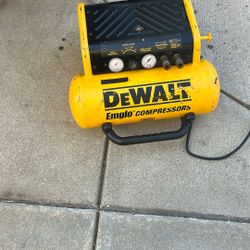 Dewalt  Emglo Compresor