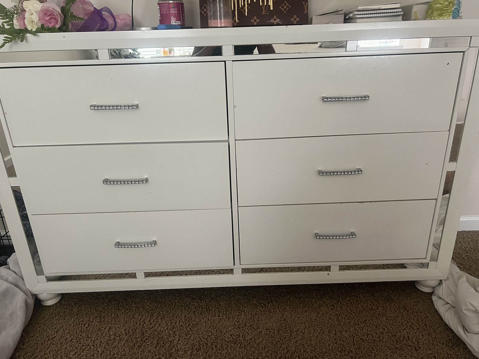 Dresser And Matching Night Stands