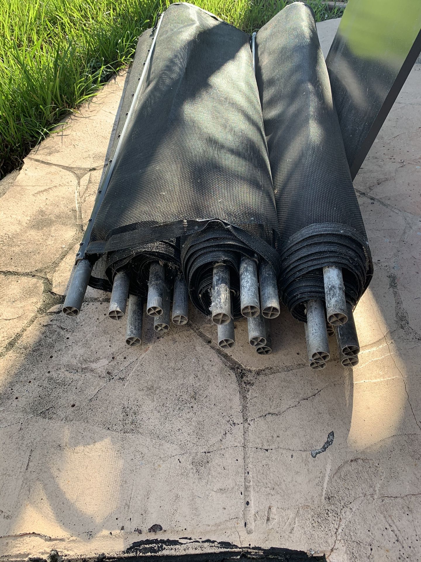 3 rolls of pool fence