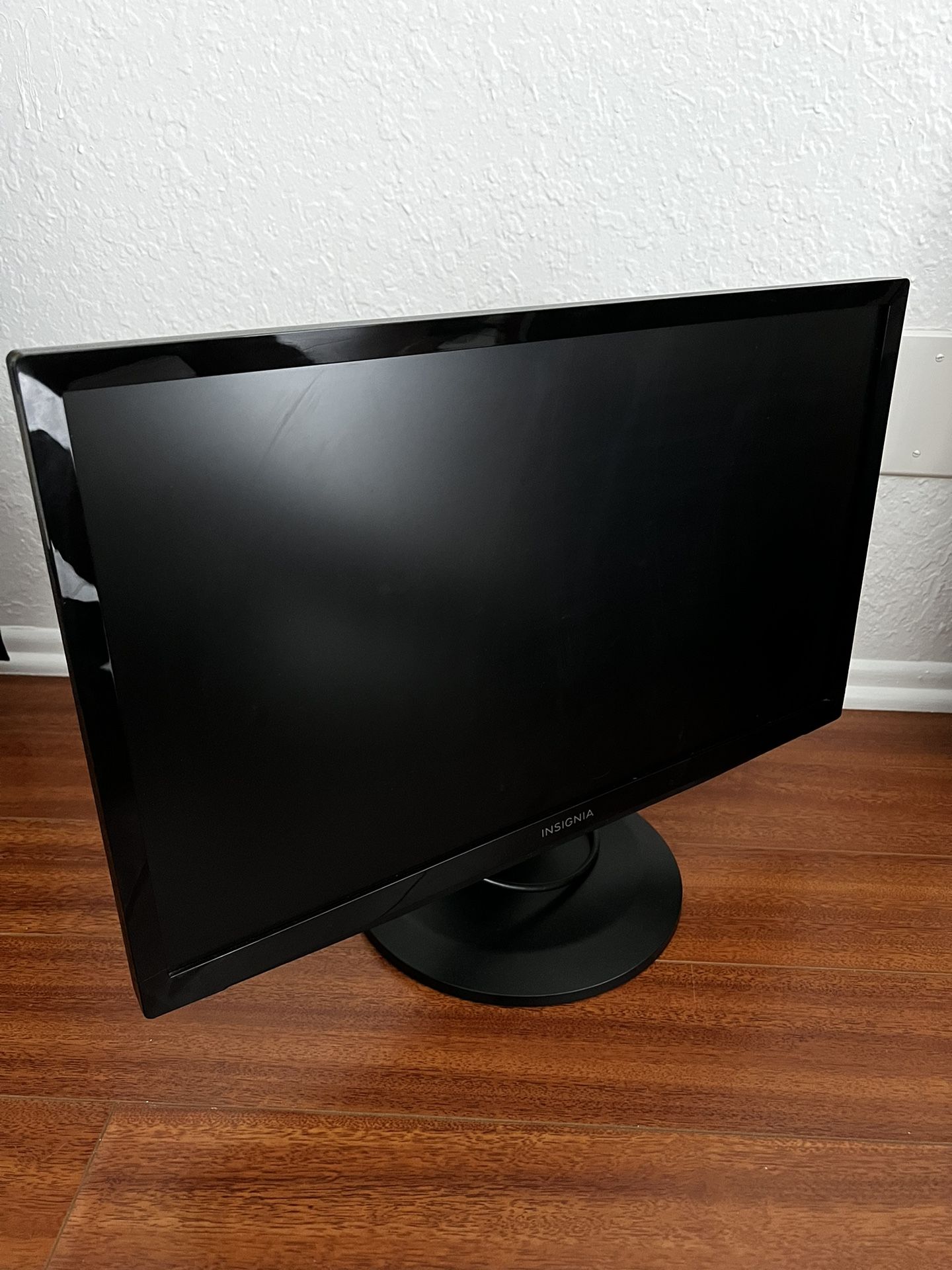 24” 1080p 144hz Insignia Gaming Monitor