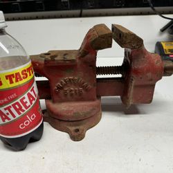 Craftsman 5215 Swivel Vise 3 1/2”. You Must Pickup
