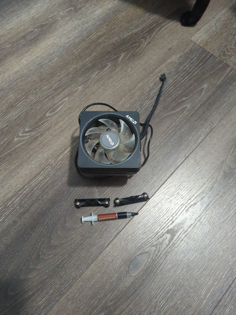 AMD Wraith Prism CPU Cooler