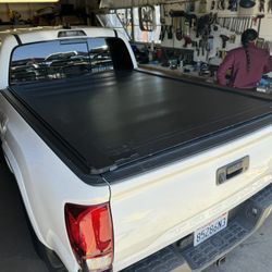 6’ Roll Up Tonneau Cover