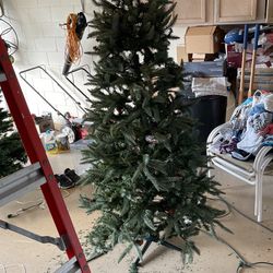  7.5 Ft Christmas Tree