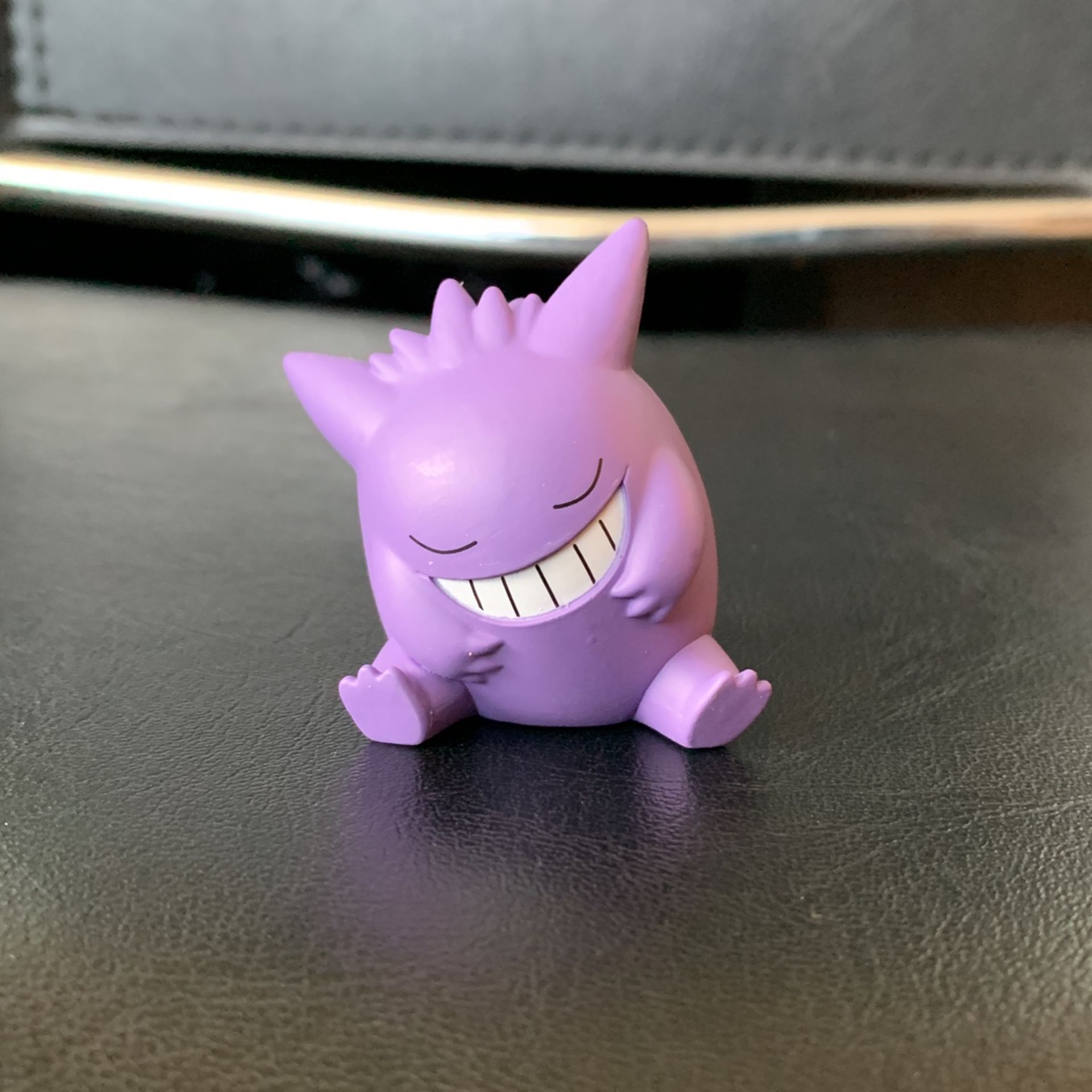 Pokémon Sleeping Gengar Gachapon Figure