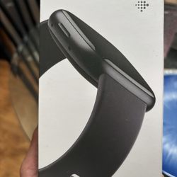 Fitbit Versa 4 