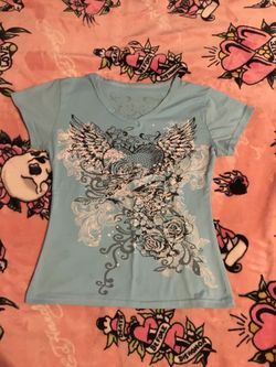 Y2K Light Blue Graphic Wings & Roses T-Shirt size s