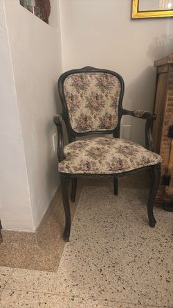 2 chairs , must take together