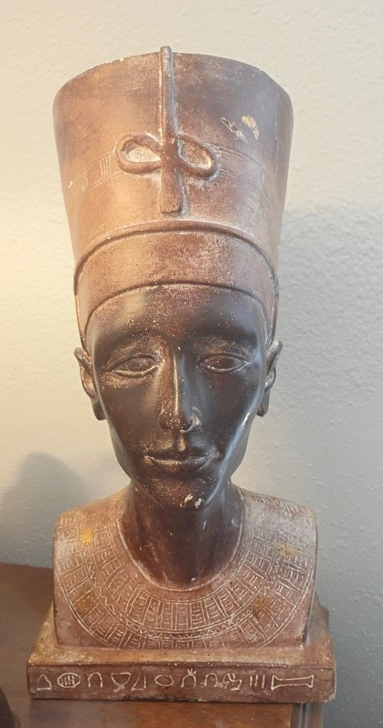 Vintage Queen Nefertiti Resin Statue Bust