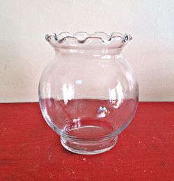 Fluted Edge Clear Round Vase
