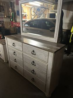Clothing Dresser With Mirror And Side Table