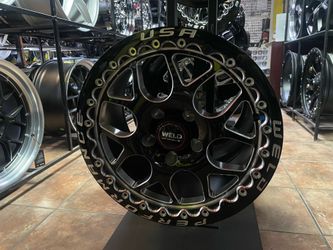 Weld “Solana” Beadlock Wheels