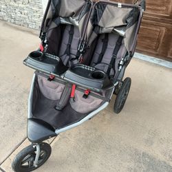 Double BOB Stroller With Snack Tray 