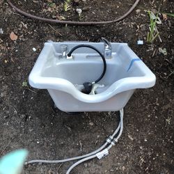 Shampoo Bowl Belvedere sinks for gray square and oval