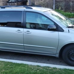 2009 Toyota Sienna