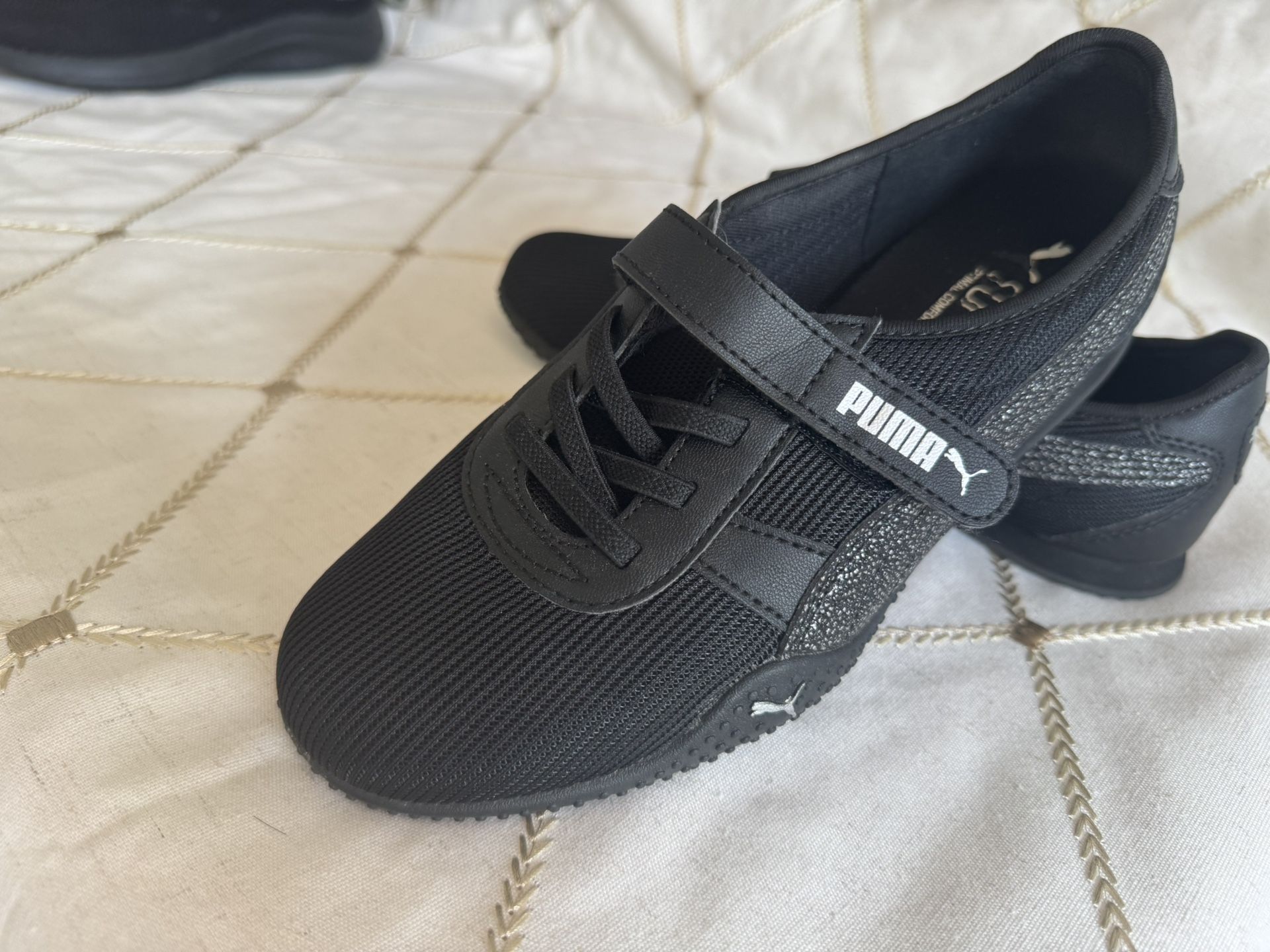 Puma Size 7.5 Never Used Black