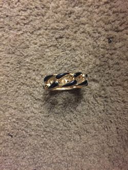 Cute bracelet hold and black