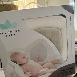 Blooming Bath Lotus Bath Mat