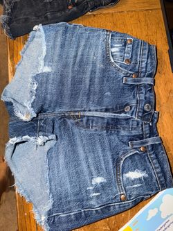 Levi’s 501 shorts size 23