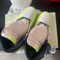 Air Jordan 1 Retro High OG 55088 702