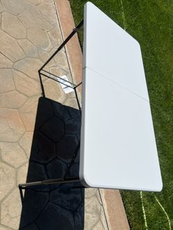 4 ft adjustable folding table 