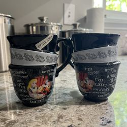 Alice In Wonderland Mug set