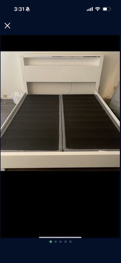 Furniture of America Gloss White King Size Bed Frame with Lighting Headboard and Box Spring 