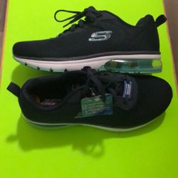 SKECHERS  MEMORY FOAM FOR SALE 9 1/2 WOMENS SIZE 