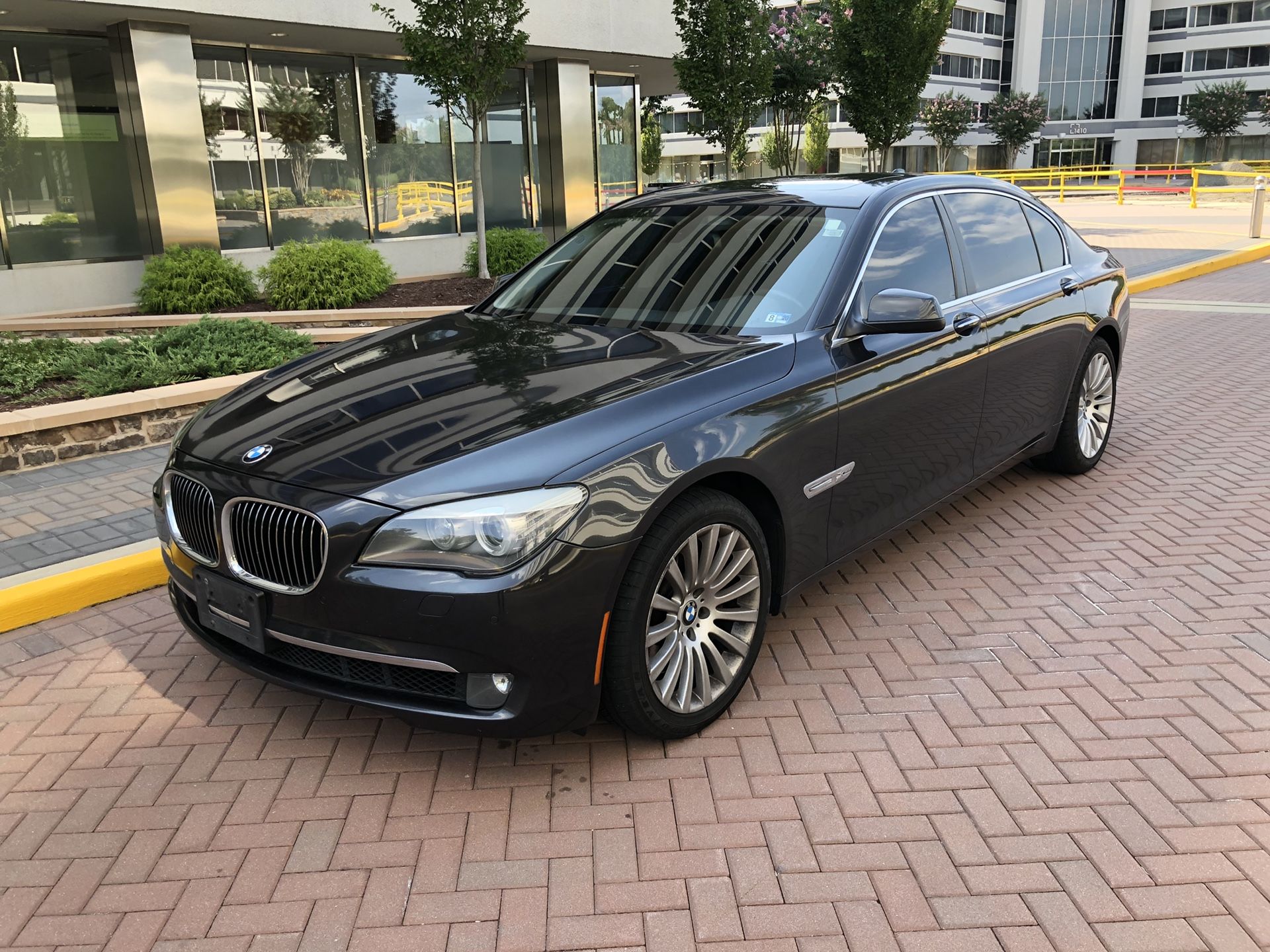 2012 BMW 7 Series