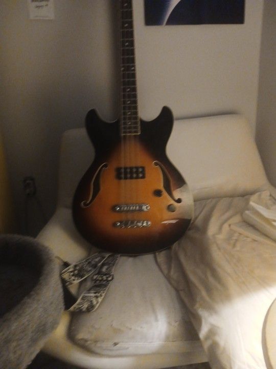 Vintage Ibanez Artcore Bass