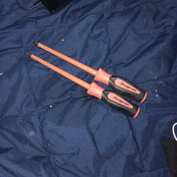 Snap On No conductive Screwdrivers
