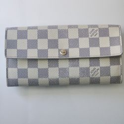 Pre-loved LV Azure Wallet 