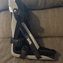 United Ortho Adjustable Night Splint Boot Black Medium -