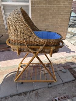Wicker Baby Basinet