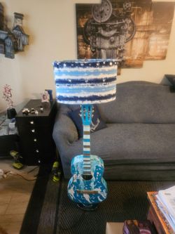 Guitar lamp