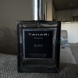 TAHARI Black 