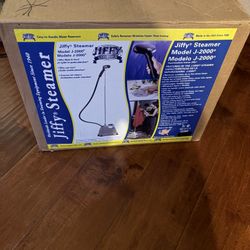 Jiffy J-2000 Garment Steamer 120V Professional Clothing Steamer w Box