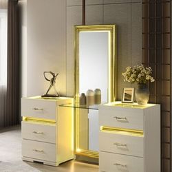 Vanity Beige Finish, LED Lighting. New Especial Price