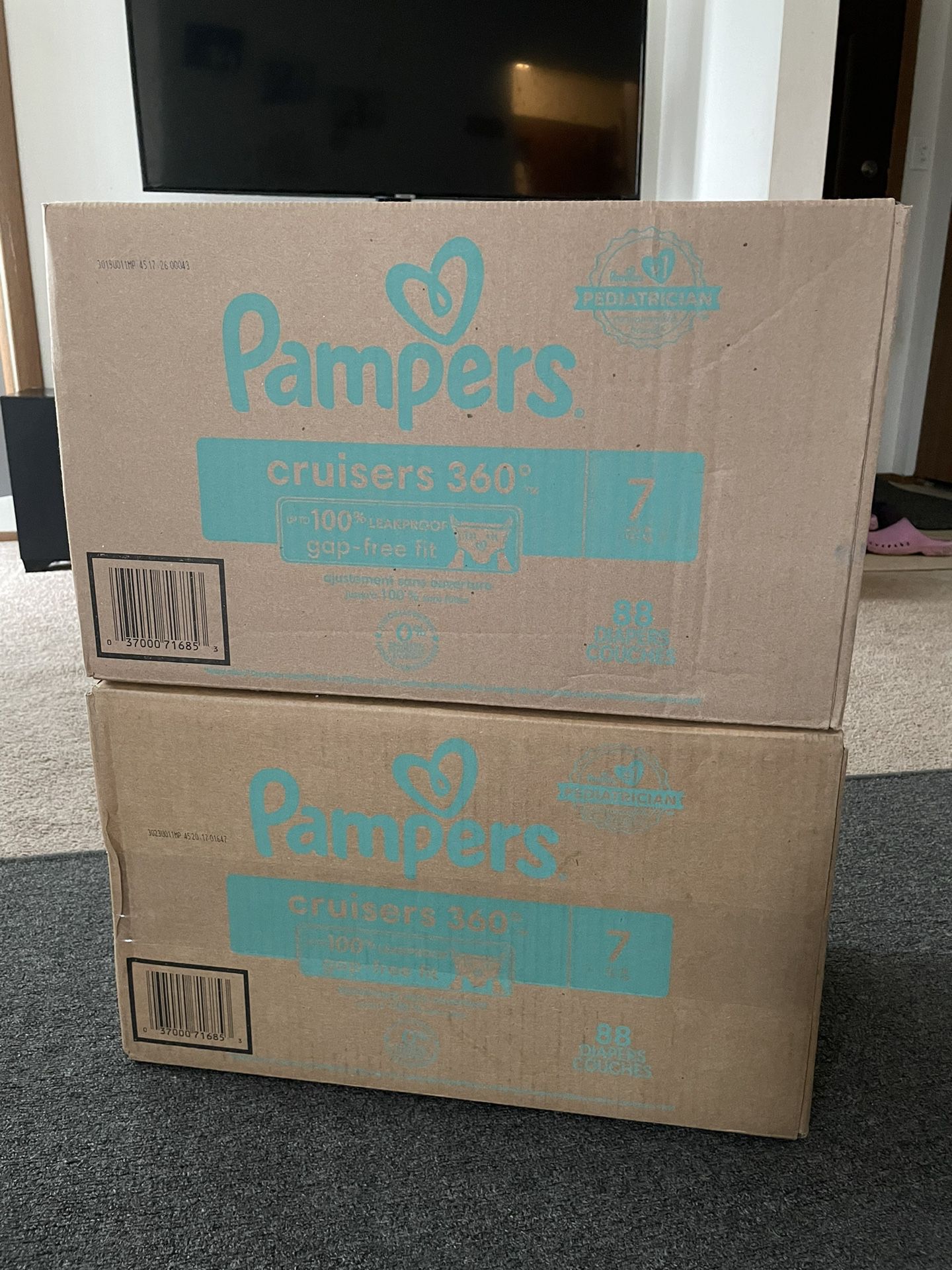 Pampers Cruisers 360. Size 7 (unopened)