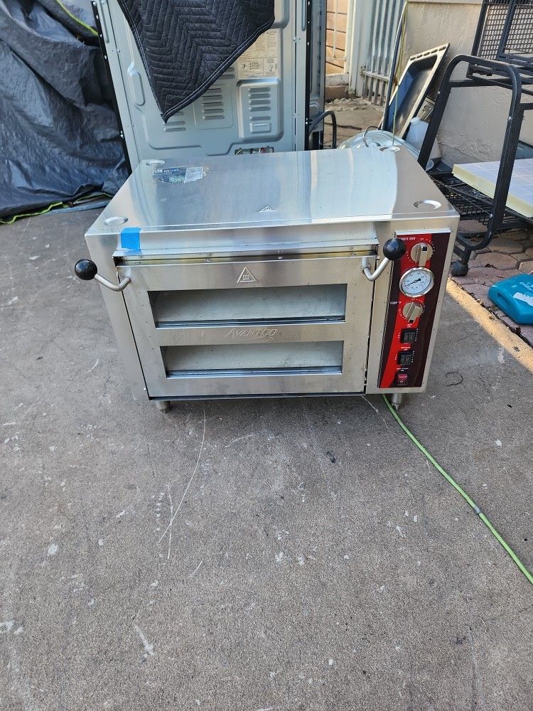 Countertop Pizza Ovens
Avantco DPO-18-DS Double Deck Countertop Pizza/Bakery Oven - 3200W, 240V