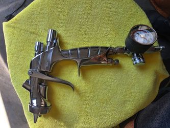 Anest IwataIwata Super Nova WS400 Spray Gun - 1.3mm Tip with gauge