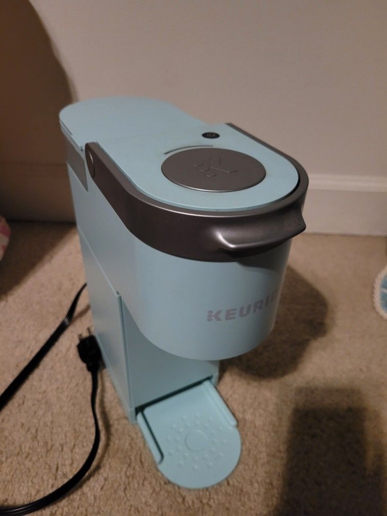 Keurig K-Mini Single Serve K-Cup Pod Coffee Maker