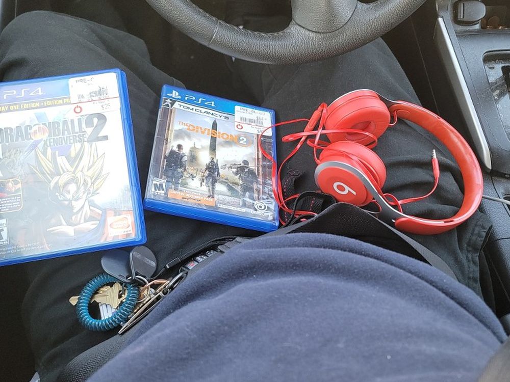 Xeonoverse 2 .division 2 All For Ps4 .and Beats Head Phones Everything 50 Dollars Will lower